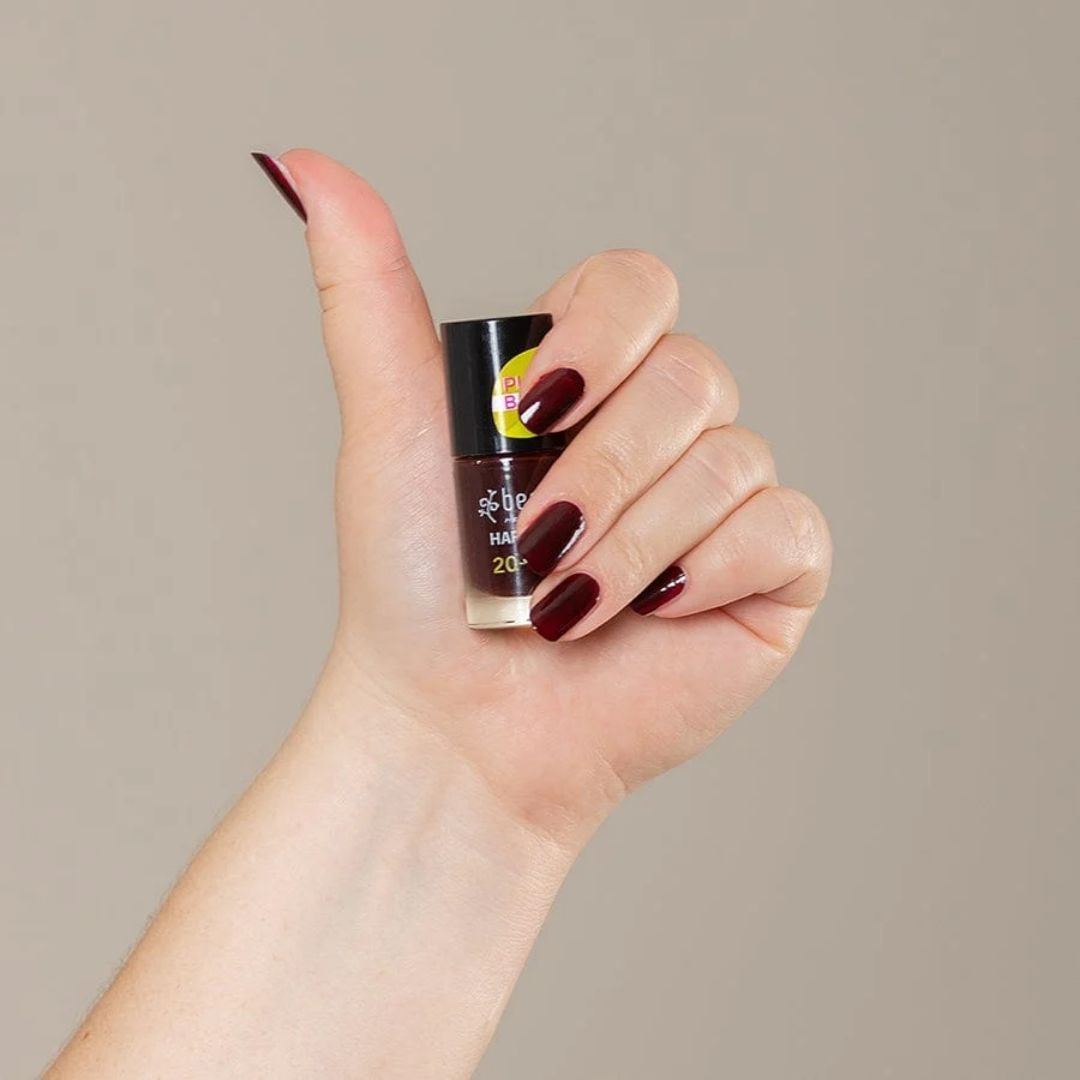 växtbaserat nagellack